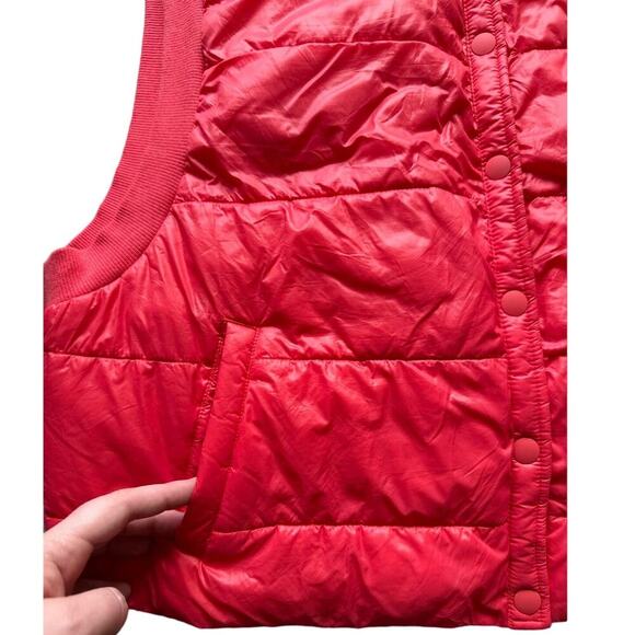 Aerie Offline Calypso Puffer Vest Outdoors Sleeveless Cropped Red Size XL - Picture 6 of 7